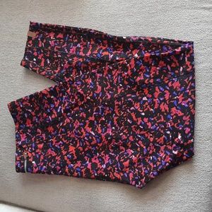 Lou & Grey Form Leggings